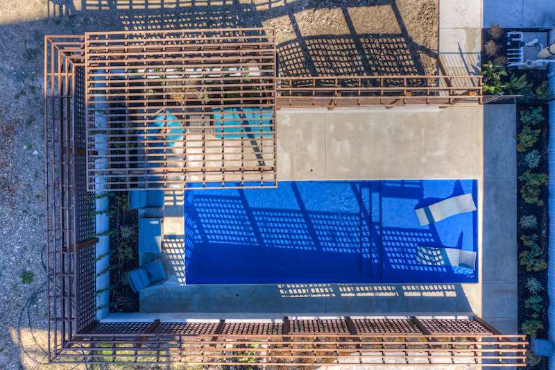 The Malibu, Medium-sized Fiberglass Pool The Malibu, Medium-sized Fiberglass Pool measures 33’4″ x 12’6”