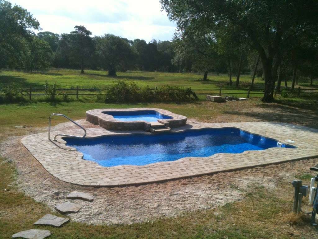 The Memphis, Small Fiberglass Pool measures 15’x 9’ The Memphis, Small Fiberglass Pool measures 15’x 9’