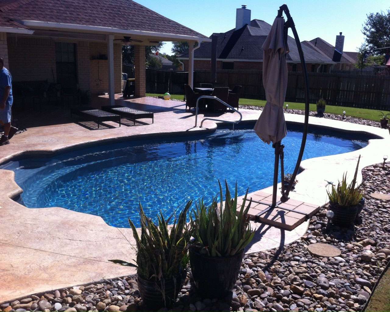 The Savannah is a medium-sized fiberglass in-ground pool that measures 32’ x 16' The Savannah is a medium-sized fiberglass in-ground pool that measures 32’ x 16'