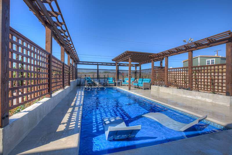 The Malibu, Medium-sized Fiberglass Pool The Malibu, Medium-sized Fiberglass Pool measures 33’4″ x 12’6”
