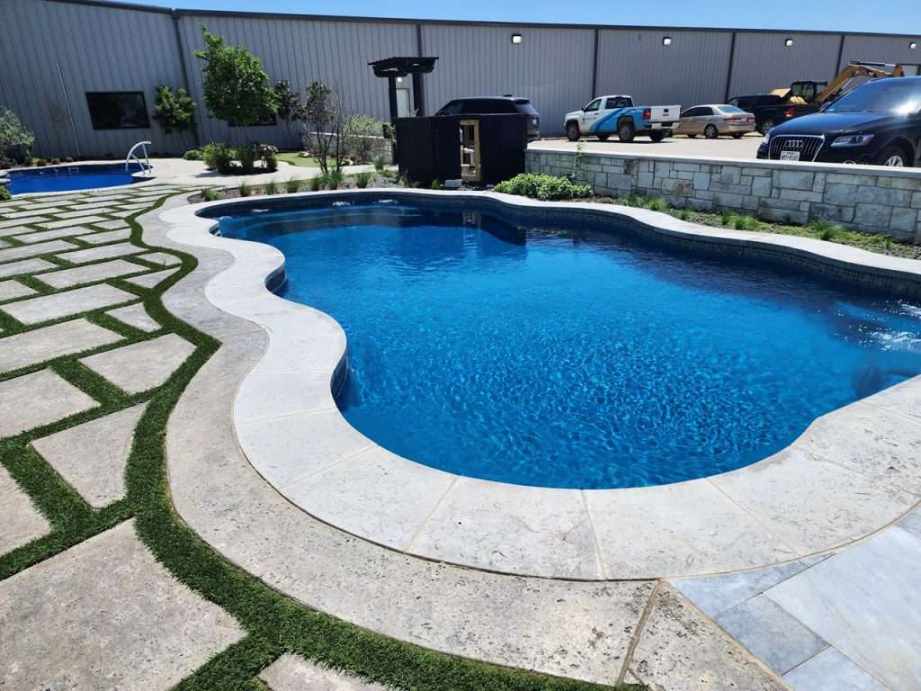 MALIBU style fiberglass pool MALIBU style fiberglass pool